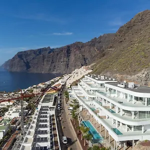 Crystal I Luxury By Enjoyahome Apartament
