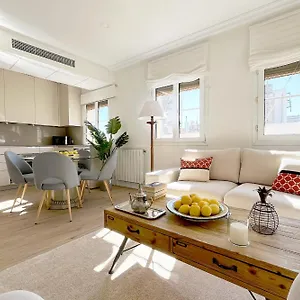 https://genteel-home-giralda-terrace.es-andalucia.com